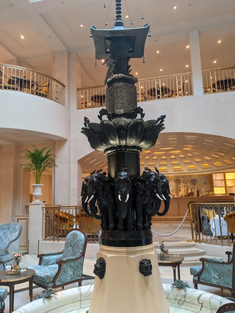Besondere Hotels Berlin: Adlon